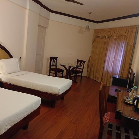 Manuelsons Malabar Palace Kozhikode Exterior foto