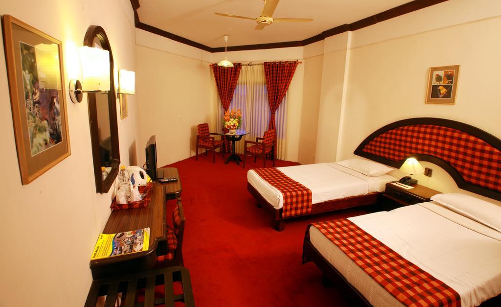 Manuelsons Malabar Palace Kozhikode Exterior foto