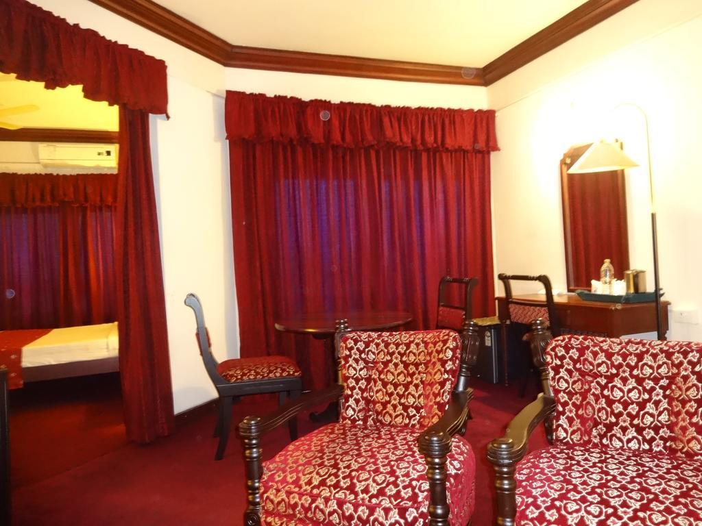 Manuelsons Malabar Palace Kozhikode Exterior foto